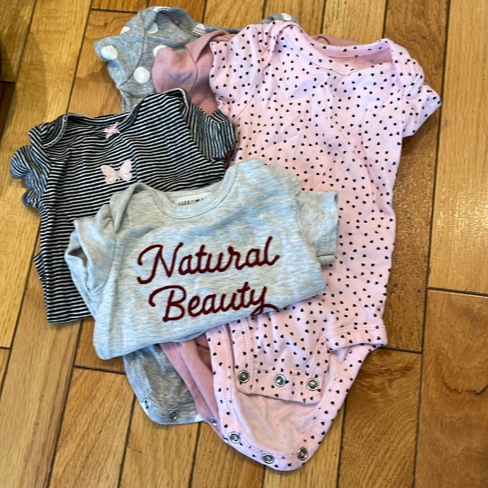 5  Undershirts 0 to 3 months